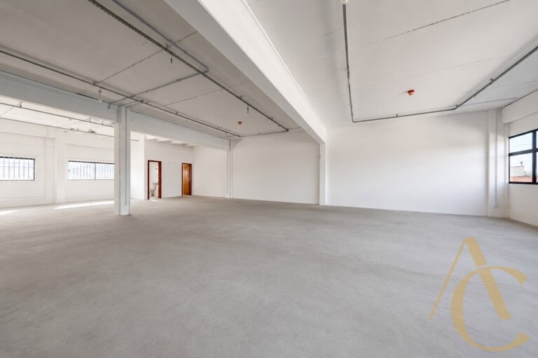 Sala para alugar – 210,00 m² – Caminho Novo | Palhoça/SC.