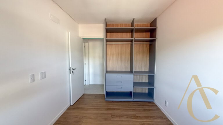 Apartamento para alugar – 2 quartos sendo 1 suíte – Saco Grande | Florianópolis/SC.