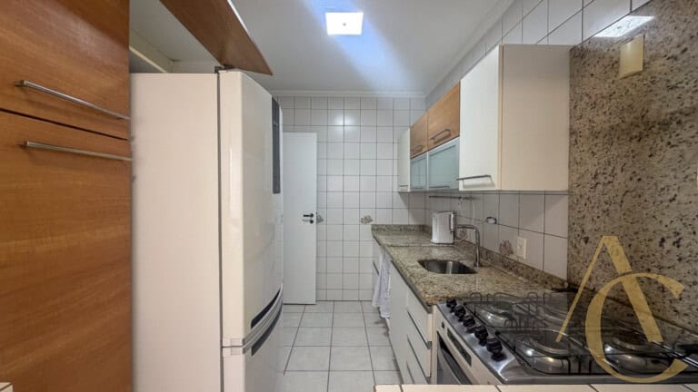 Apartamento para alugar – 3 quartos sendo 1 suíte – Centro | Florianópolis/SC.