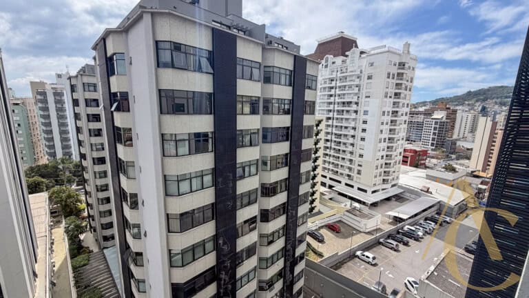 Apartamento para alugar – 2 quartos – Centro | Florianópolis/SC.
