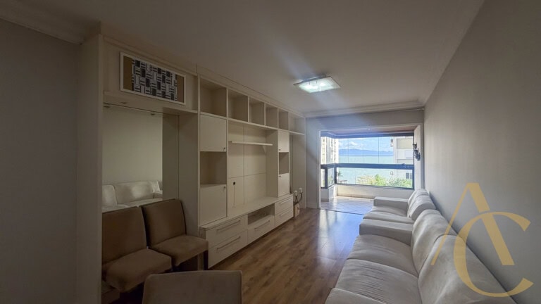 Apartamento para alugar – 3 quartos sendo 1 suíte – Centro | Florianópolis/SC.
