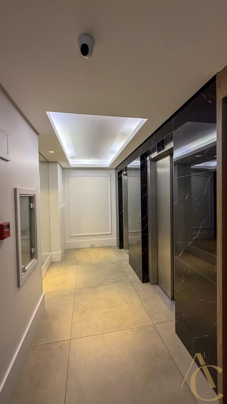 Apartamento para alugar – 3 quartos sendo 1 suíte – Centro | Florianópolis/SC.