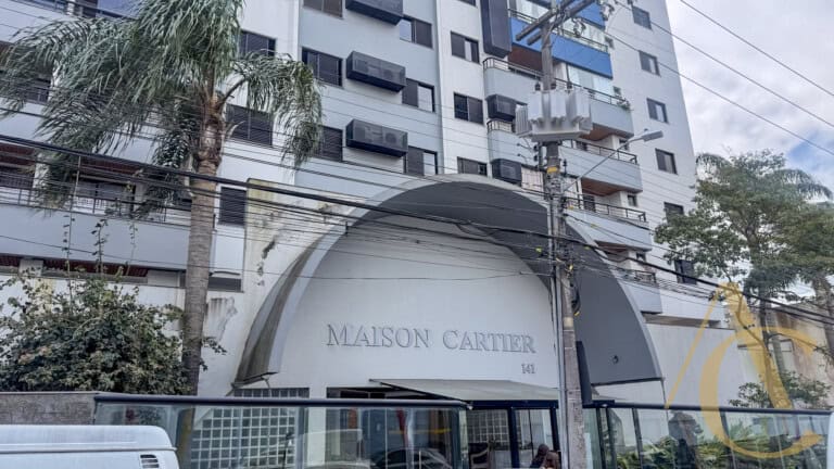Apartamento para alugar – 2 quartos – Centro | Florianópolis/SC.