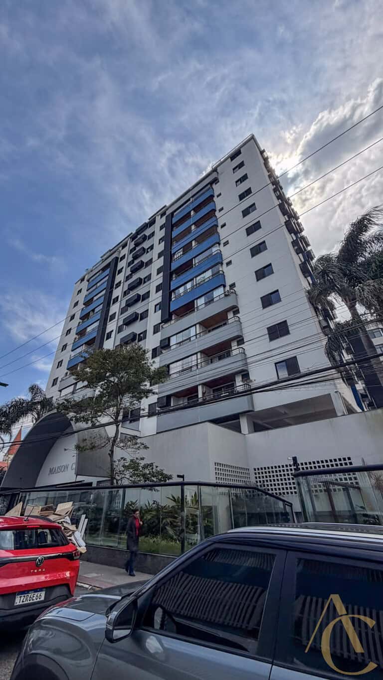 Apartamento para alugar – 2 quartos – Centro | Florianópolis/SC.