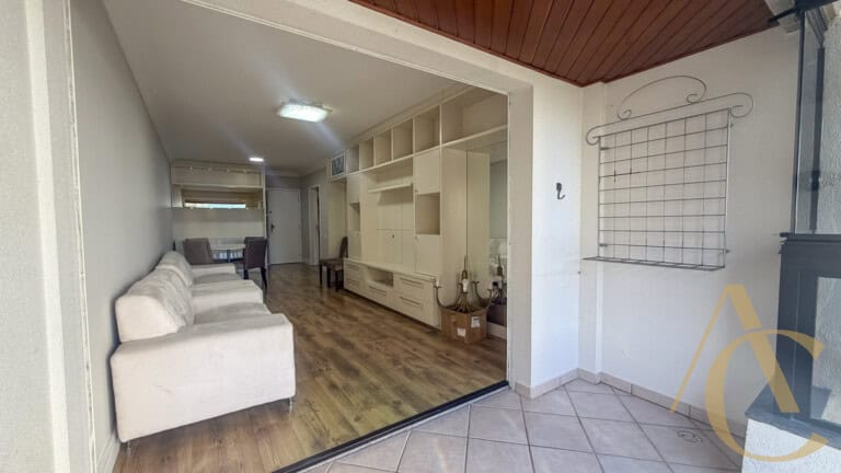Apartamento para alugar – 3 quartos sendo 1 suíte – Centro | Florianópolis/SC.