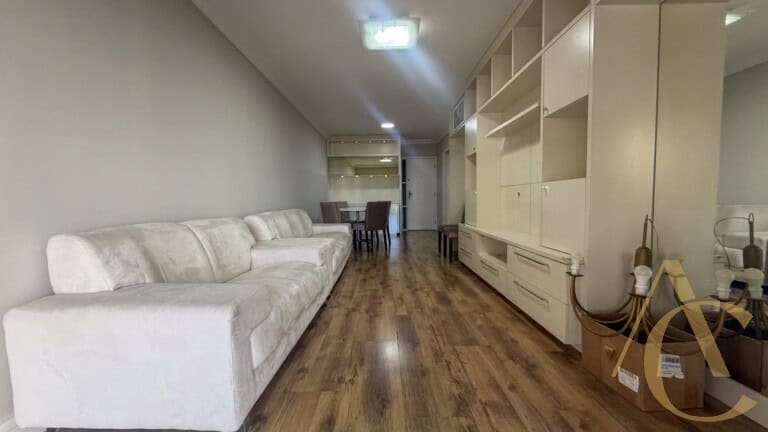 Apartamento para alugar – 3 quartos sendo 1 suíte – Centro | Florianópolis/SC.