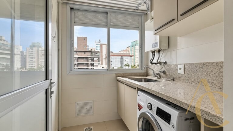 Apartamento à venda – 2 quartos sendo 1 suíte – Centro | Florianópolis/SC.