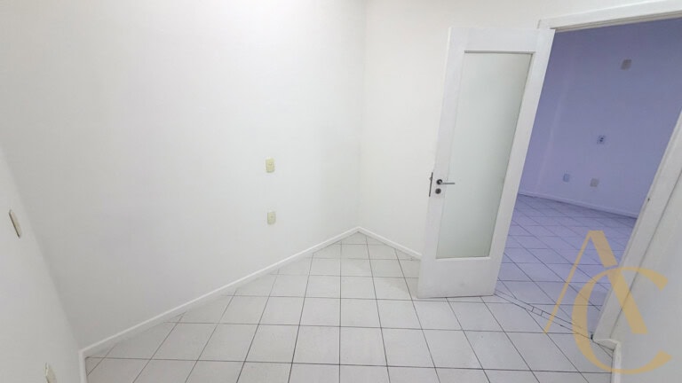 RESERVADO – Sala para alugar – 36,70m² – Campinas | São José, SC.