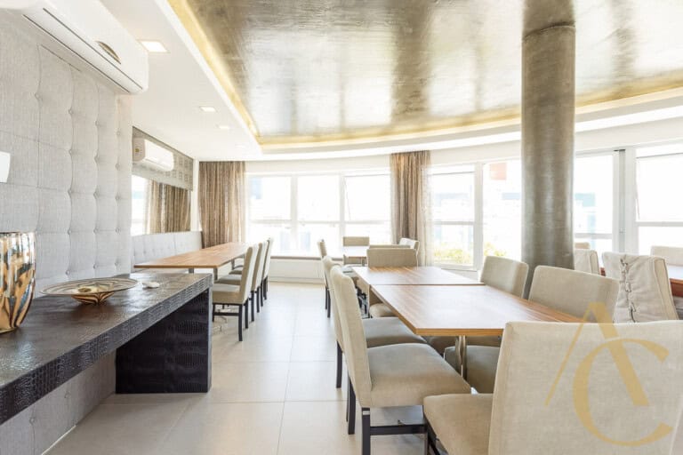 Apartamento para alugar – 03 quartos sendo 01 suíte – Campinas | São José/SC.