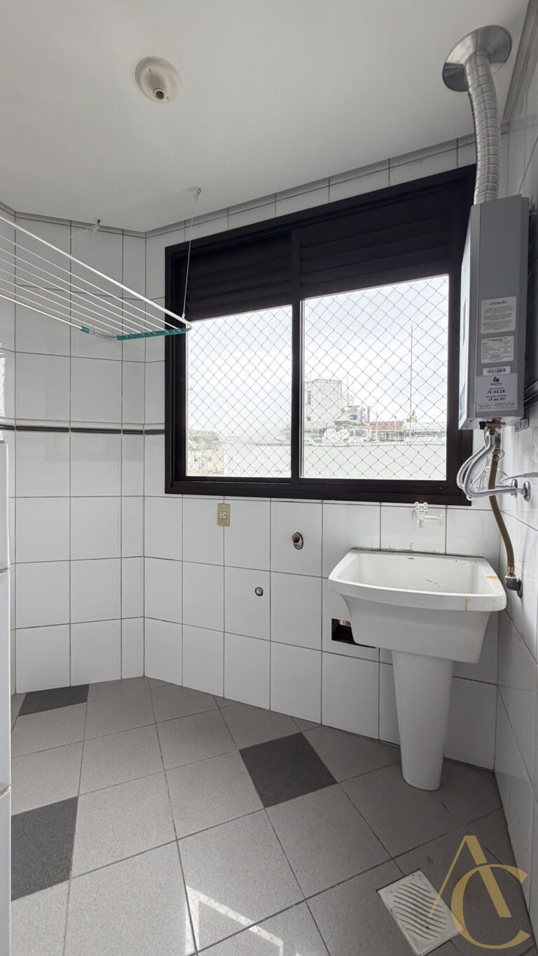Apartamento para alugar – 2 quartos sendo 1 suíte – Agronômica | Florianópolis/SC.