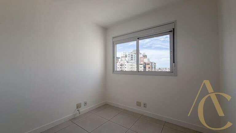 Apartamento para alugar – 03 quartos sendo 01 suíte – Campinas | São José/SC.