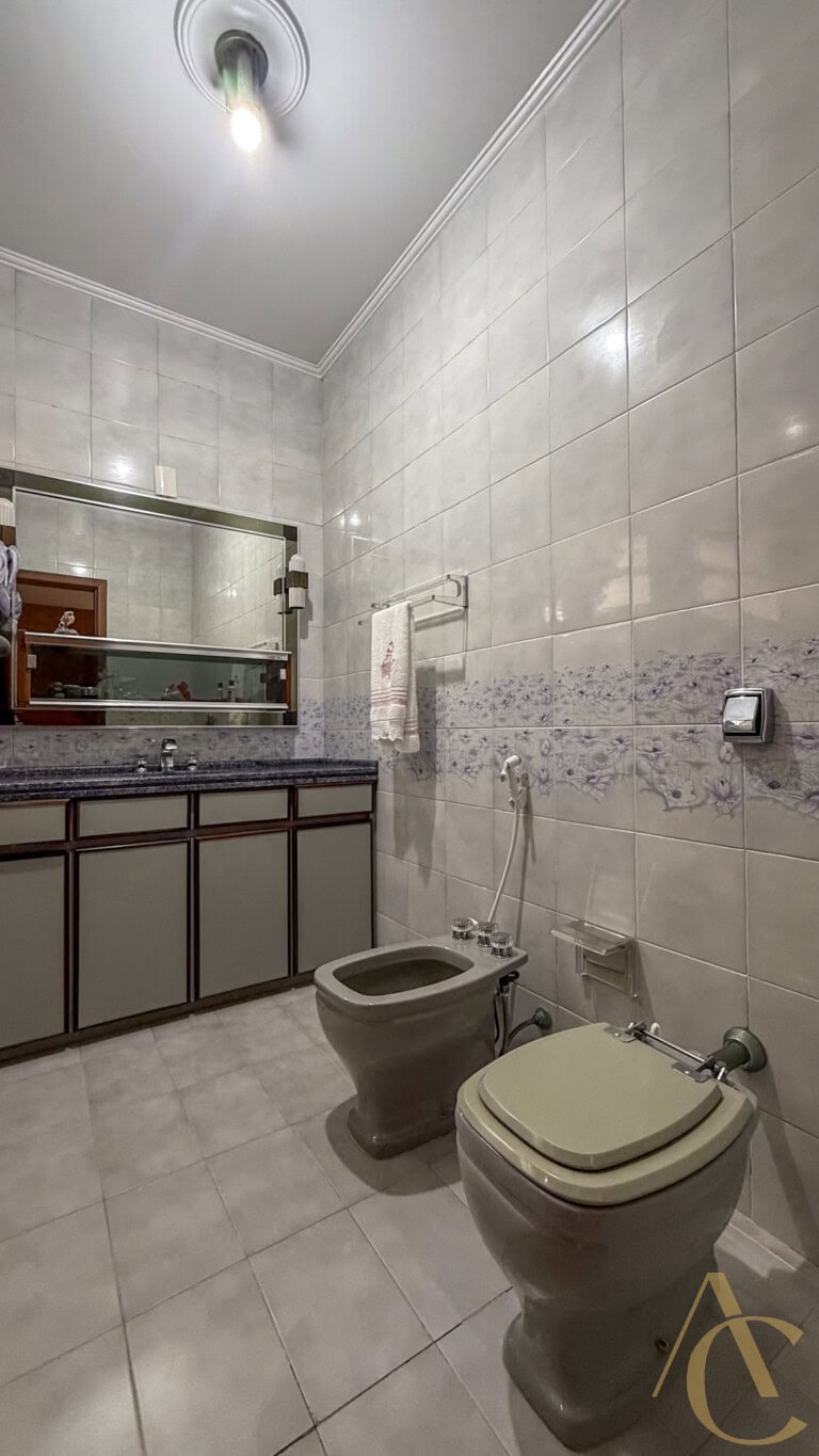 Casa residencial para alugar – 03 quartos sendo 01 suíte – Estreito | Florianópolis/SC.
