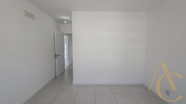 Apartamento para alugar – 03 quartos sendo 01 suíte – Campinas | São José/SC.
