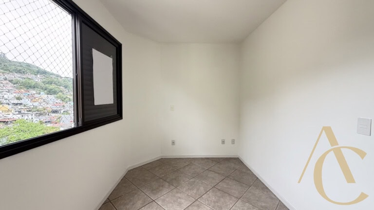 Apartamento para alugar – 2 quartos sendo 1 suíte – Agronômica | Florianópolis/SC.