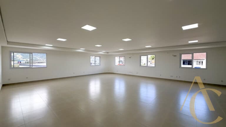 Sala para alugar – 103,12m² – Centro | Paulo Lopes/SC.