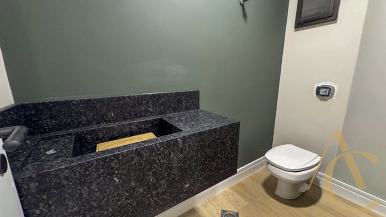 Apartamento para alugar – 2 suítes – Agronômica, Florianópolis/SC.
