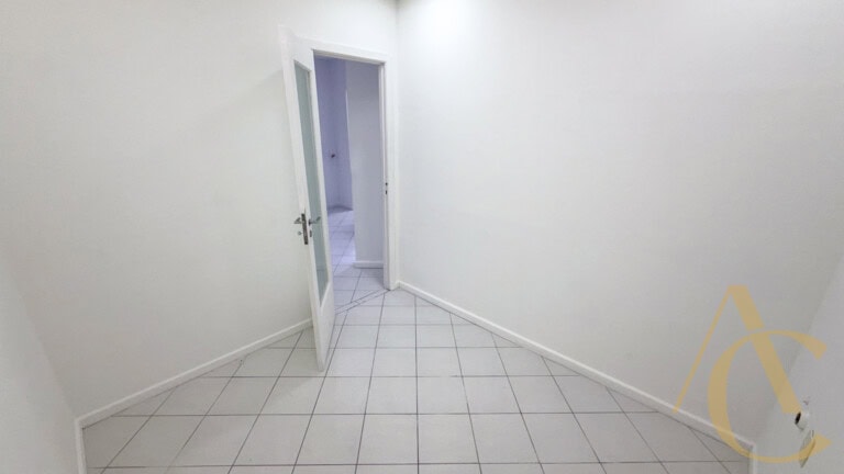 RESERVADO – Sala para alugar – 36,70m² – Campinas | São José, SC.