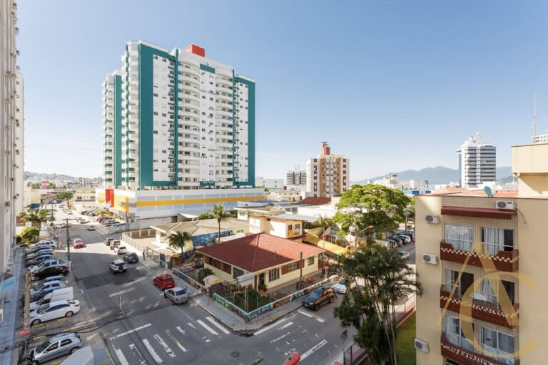 Apartamento para alugar – 03 quartos sendo 01 suíte – Campinas | São José/SC.