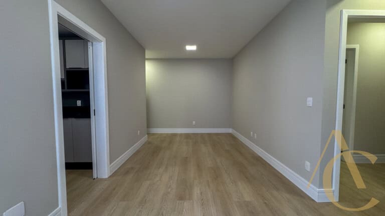 Apartamento para alugar – 2 suítes – Agronômica, Florianópolis/SC.