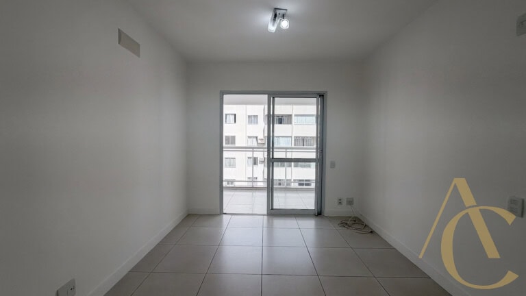 Apartamento para alugar – 03 quartos sendo 01 suíte – Campinas | São José/SC.