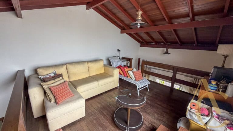 Casa residencial para alugar – 03 quartos sendo 01 suíte – Estreito | Florianópolis/SC.