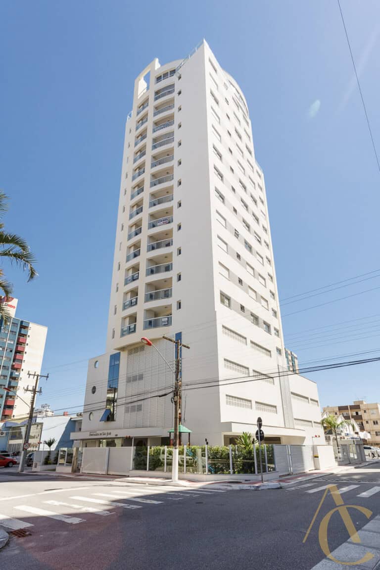 Apartamento para alugar – 03 quartos sendo 01 suíte – Campinas | São José/SC.