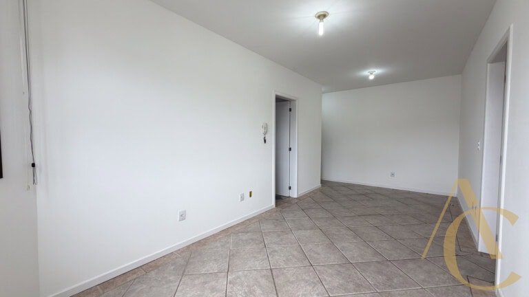 Apartamento para alugar – 2 quartos sendo 1 suíte – Agronômica | Florianópolis/SC.