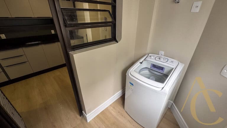Apartamento para alugar – 2 suítes – Agronômica, Florianópolis/SC.