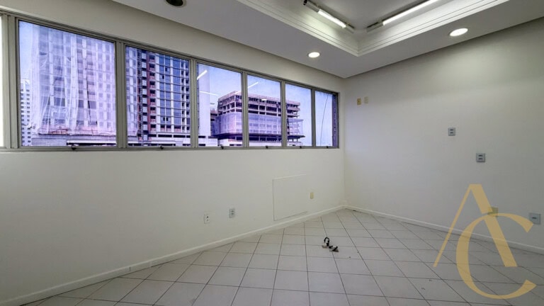 RESERVADO – Sala para alugar – 36,70m² – Campinas | São José, SC.