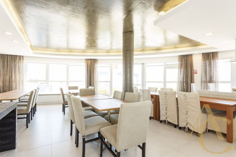 Apartamento para alugar – 03 quartos sendo 01 suíte – Campinas | São José/SC.