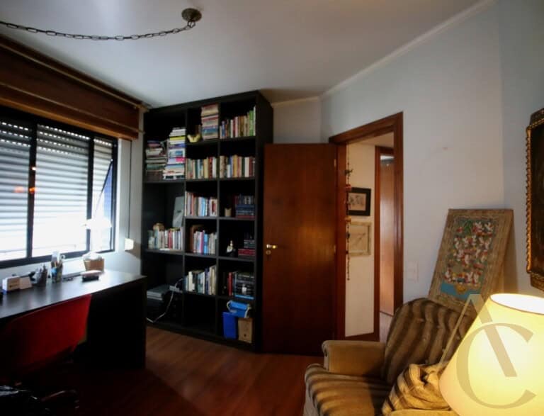 Apartamento para alugar – 03 quartos sendo 01 suíte – Agronômica | Florianópolis/SC.