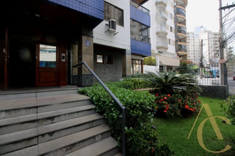 Apartamento para alugar – 03 quartos sendo 01 suíte – Agronômica | Florianópolis/SC.
